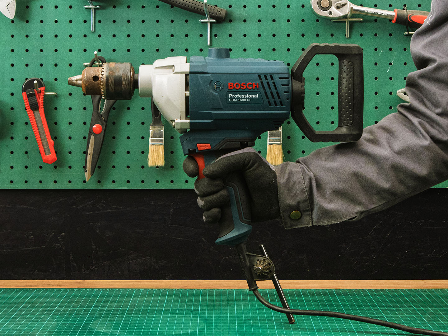 Дрель-Миксер  Bosch GBM 1600 RE  (04-14085)