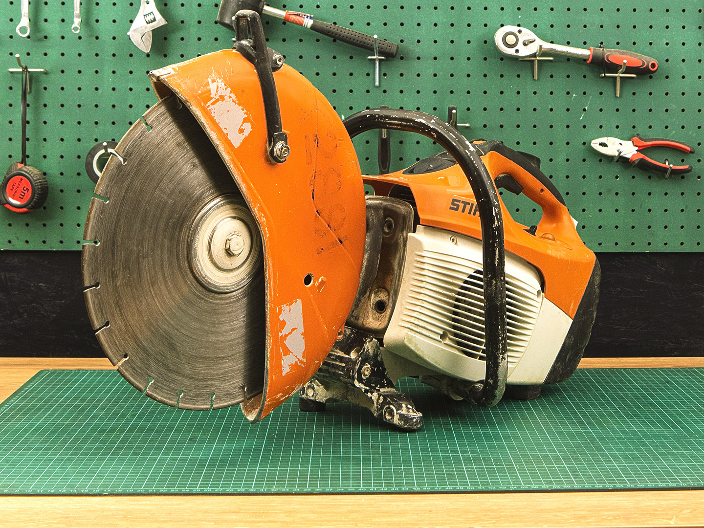 Бензорез Stihl TS 420  (07-14075)
