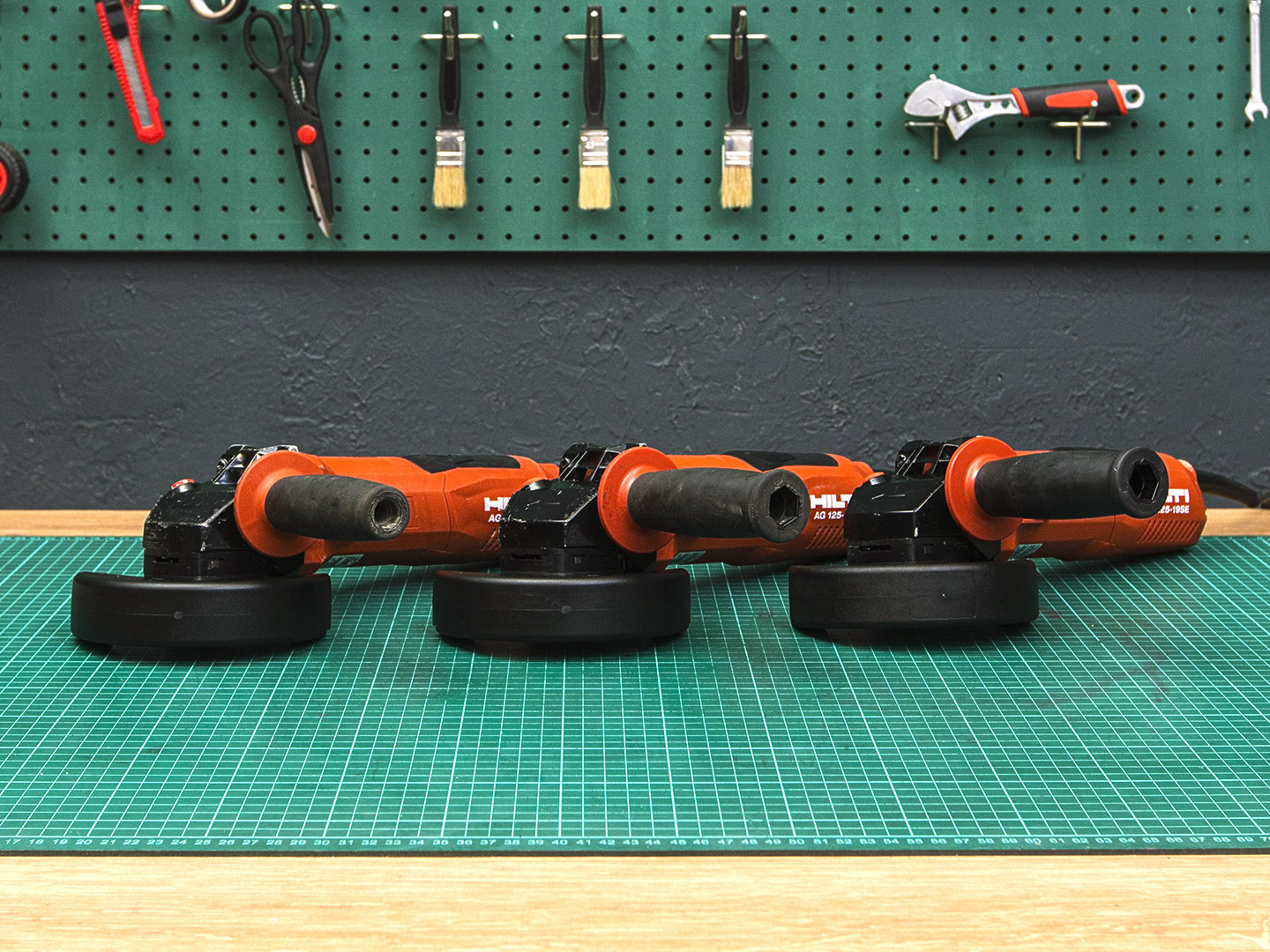 Углошлифовальная машина Hilti AG 125-19SE  (03-02113)