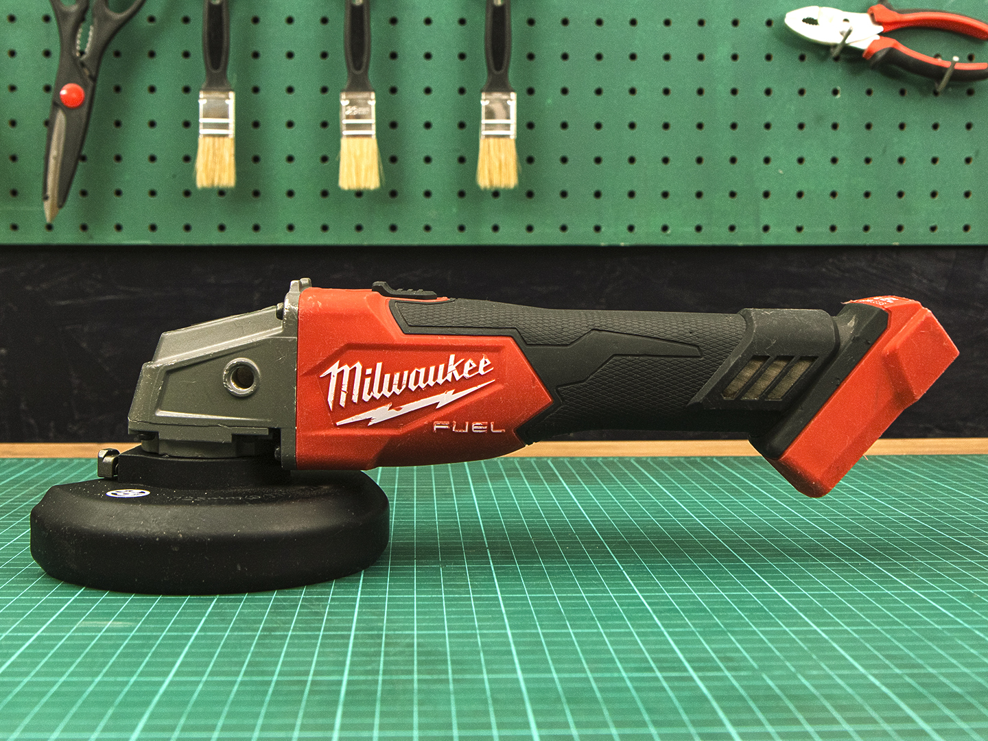 УШМ (Болгарка) Milwaukee M18 FSAG125X  (02-11065)